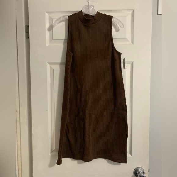 TWO NWT sleeveless ribbed dresses - Picture 3 of 9